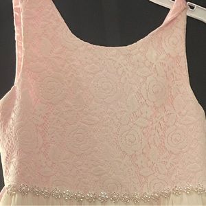GIRLS BEAUTIFUL DRESS                                             SIZE: 10